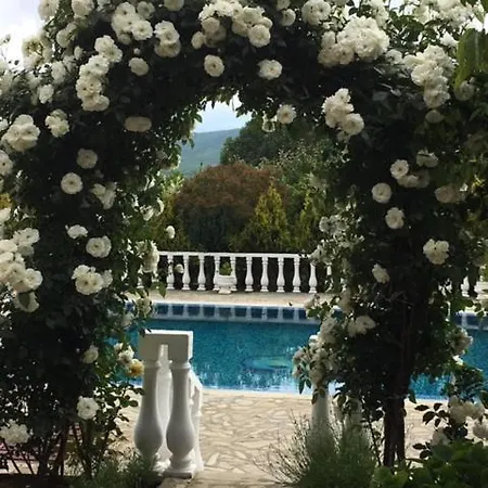 Guest house Rose Garden *